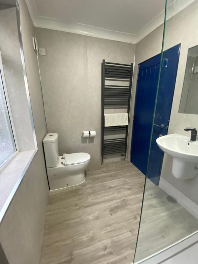 Lodge Harewood - Single And Double Self Serve