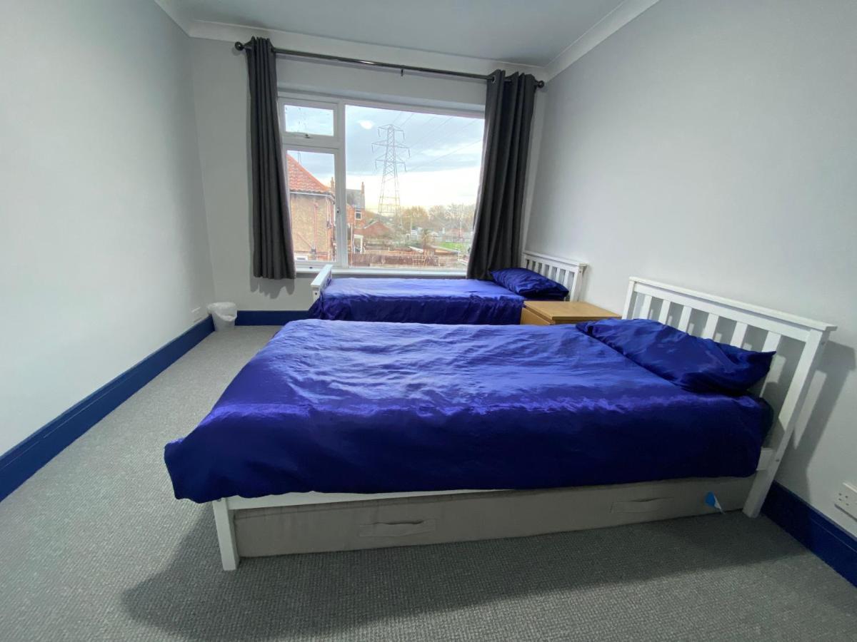 Harewood - Single And Double Self Serve Lodge *